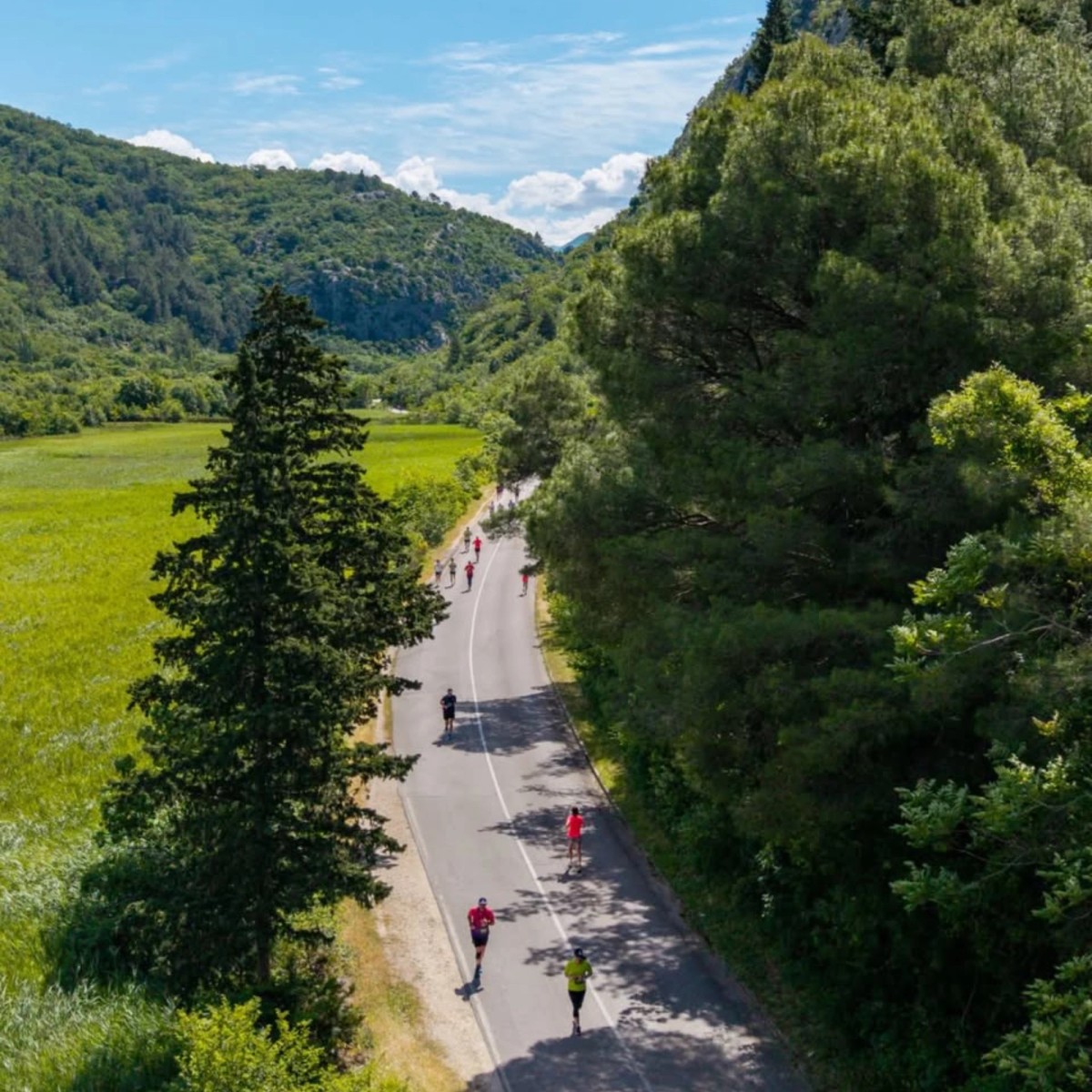Trči kanjonom, gradom, uz rijeku i plaže – još mjesec dana do 10. Omiškog polumaratona!