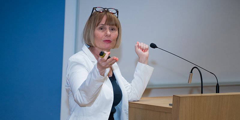 Pametni lijekovi za pametnu bolest: Oboljeli od multiplog mijeloma već pet godina čekaju na standard liječenja kakav imaju milijuni građana EU