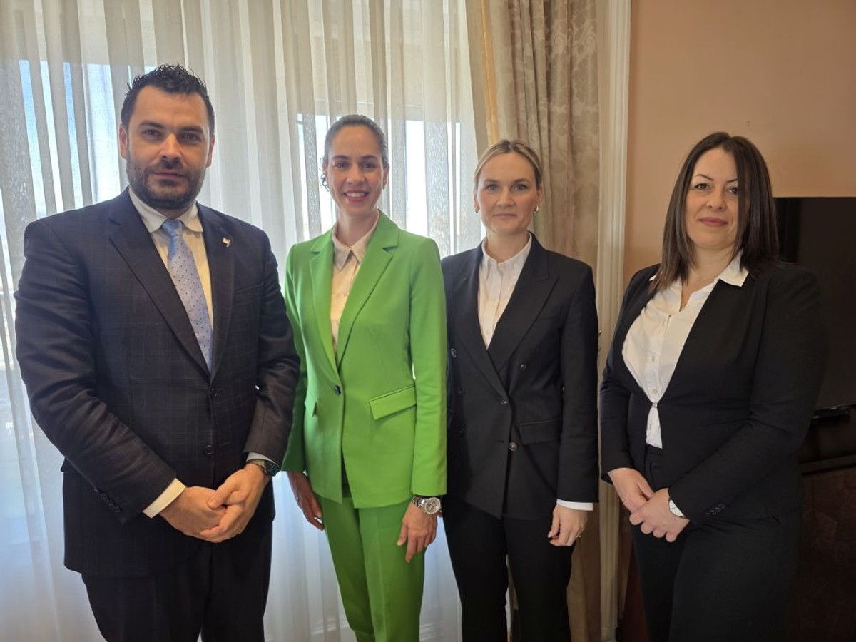 JADROLINIJA Nova poveznica sjevernog i srednjeg Jadrana