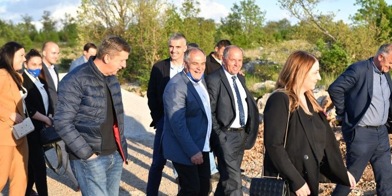 Boban: Otvaranjem novih radnih mjesta u Vrlici smanjit će se trend odlazaka iz ovoga kraja