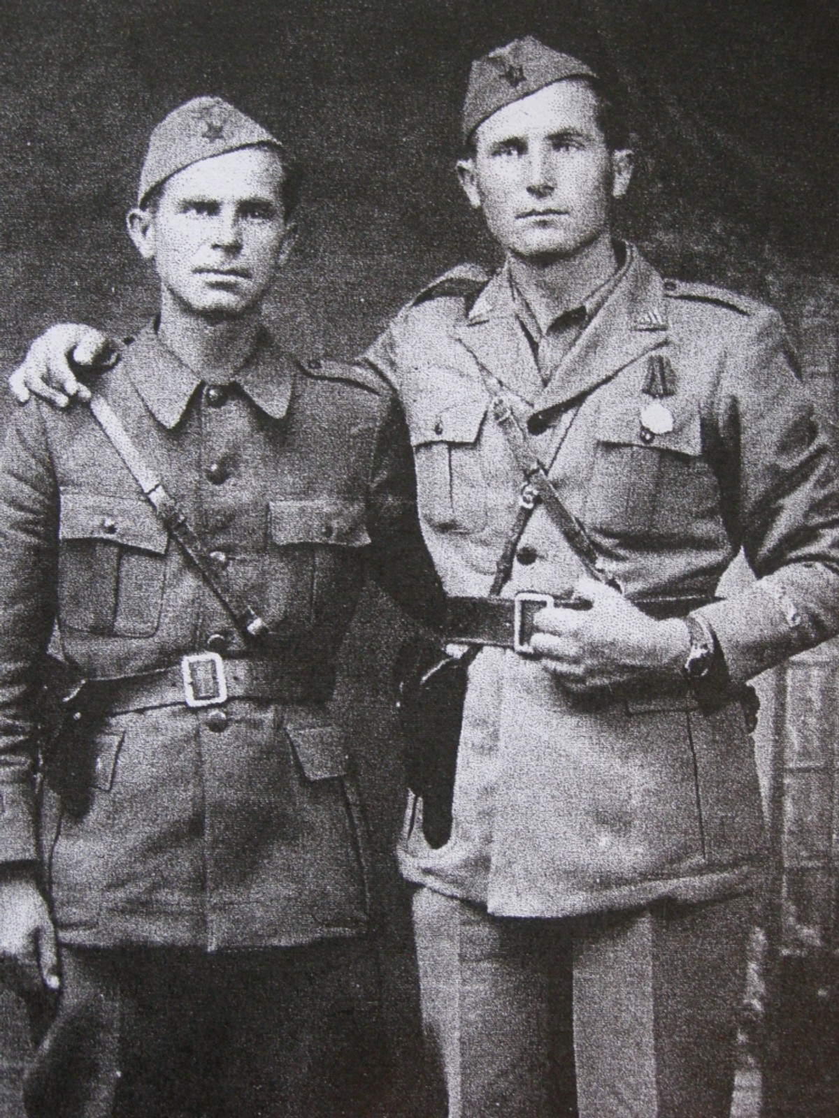 Braća Ante i Ivan u Trstu 1945. godine