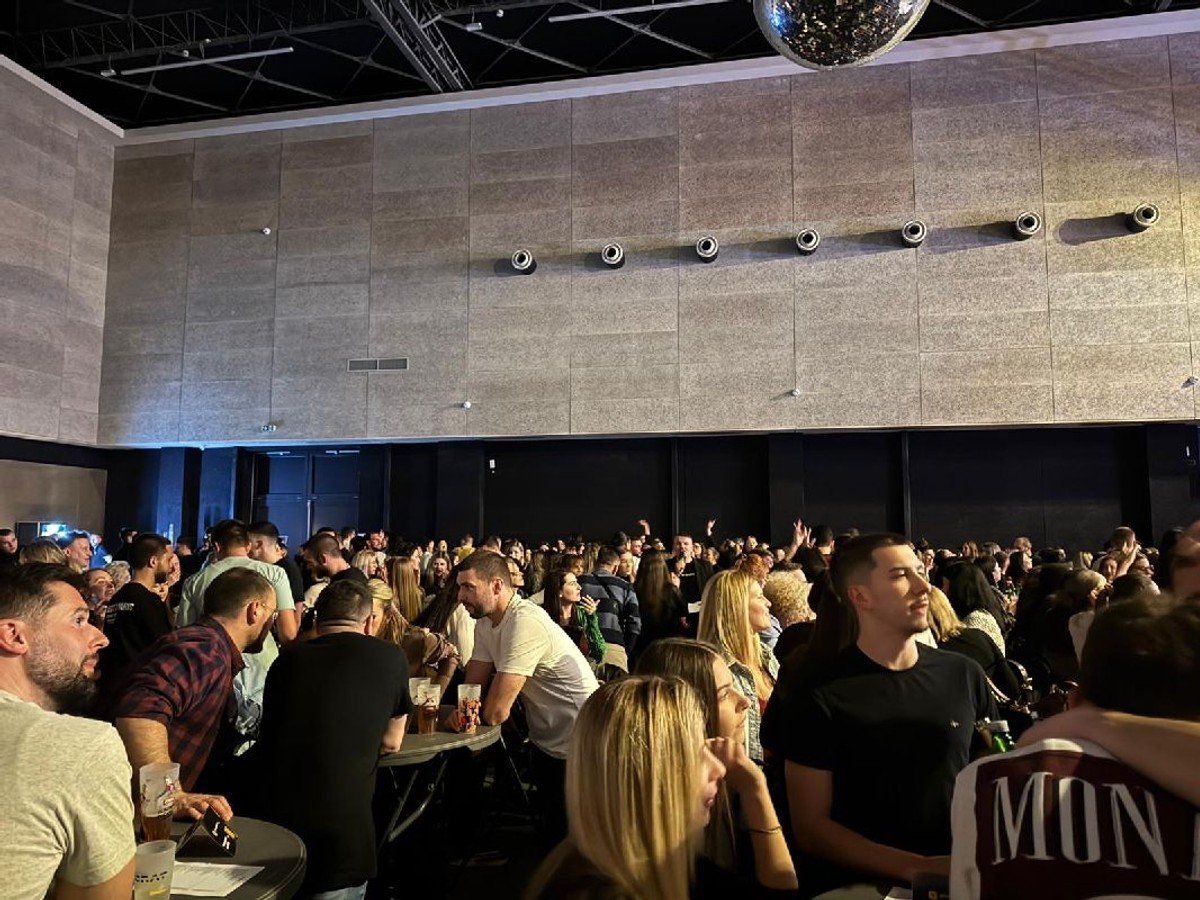 Rekordan kviz u Splitu: Skoro 600 ljudi, glazba uživo i gost iznenađenja koji je oduševio sve