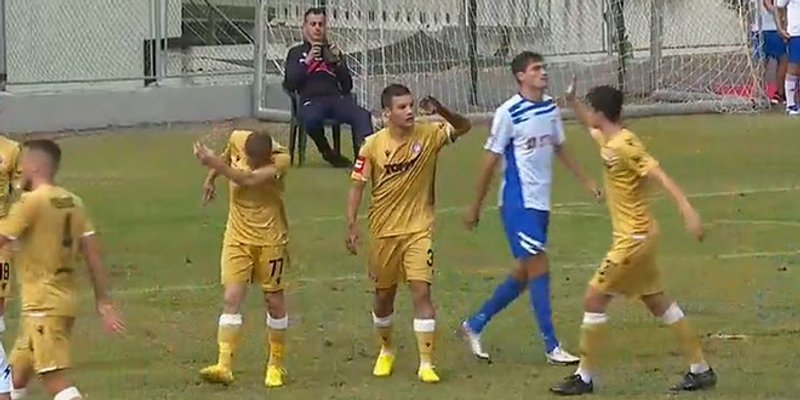 KRAJ: Hajduk svladao Uraniju 4:1, domaći navijači zapalili 100 baklji