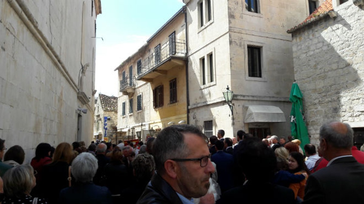 UŽIVO IZ OMIŠA: Petrov poručio da prijevremeni izbori nisu isključeni