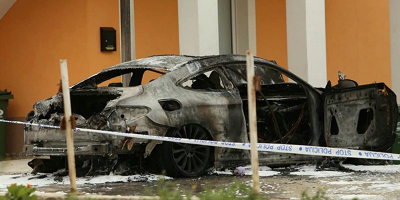 U Kaštelima izgorio Mercedes brata člana zločinačke organizacije Željka Rajića