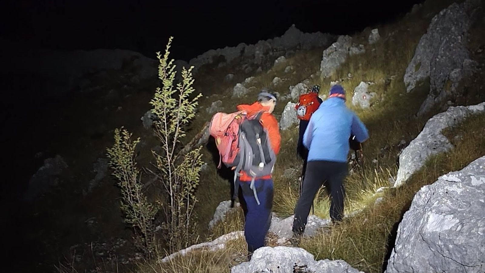 Noćna akcija HGSS-a na Biokovu: Planinar se izgubio nakon što se odvojio od skupine
