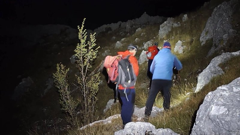Noćna akcija HGSS-a na Biokovu: Planinar se izgubio nakon što se odvojio od skupine