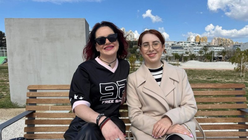 VIDEO Upoznajte splitsku kraljicu parodija SLAYvonne, poslušajte i pjesmu posvećenu Dalmatinskom portalu