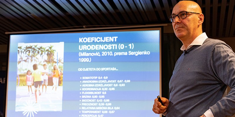 Predavanje Tonćija Mašine 'Od djeteta do sportaša: Izazovi roditeljstva u razvoju sportaša'