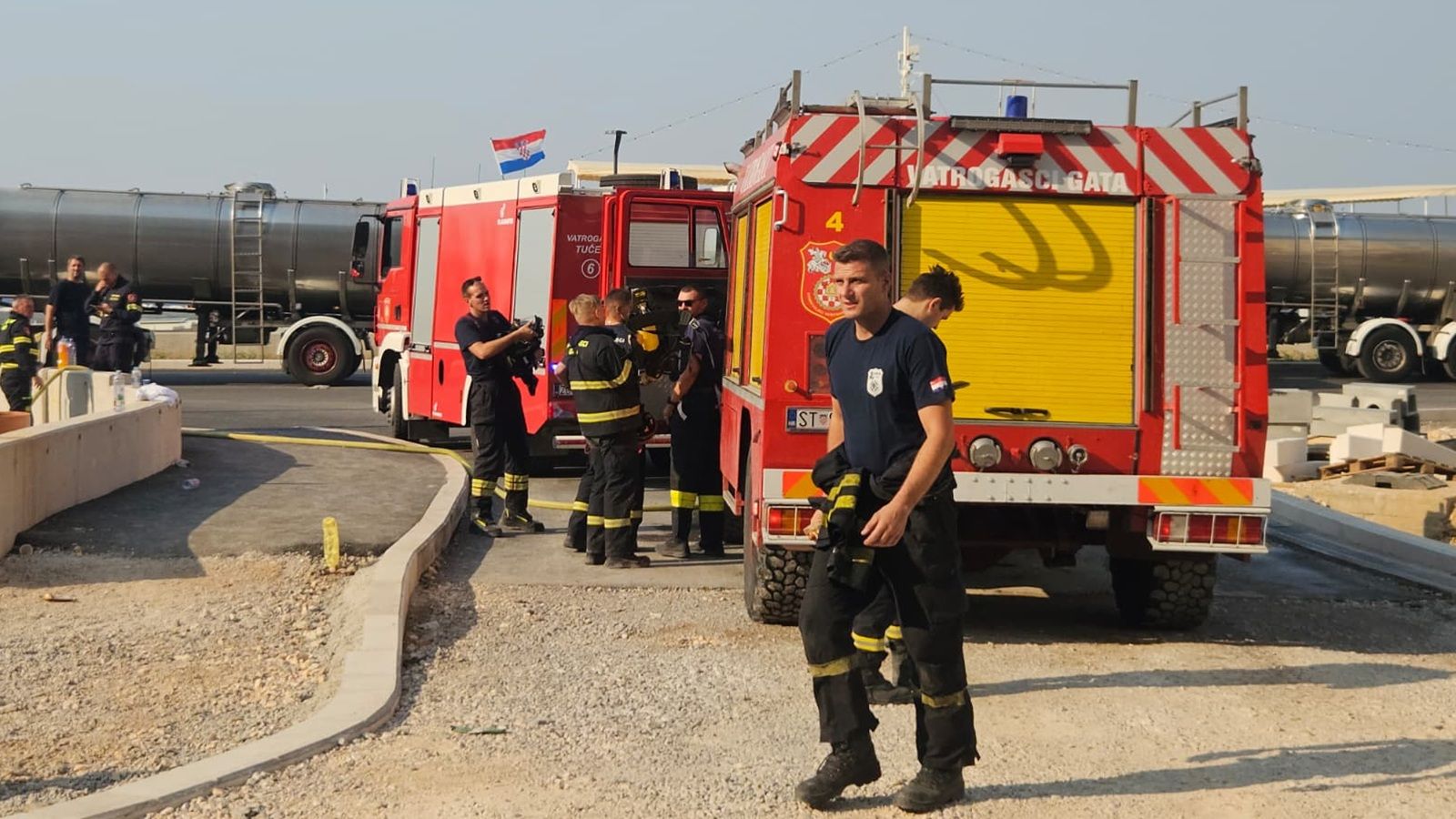 TUCAKOVIĆ U OMIŠU: Na požarištu je situacija katastrofalno loša!
