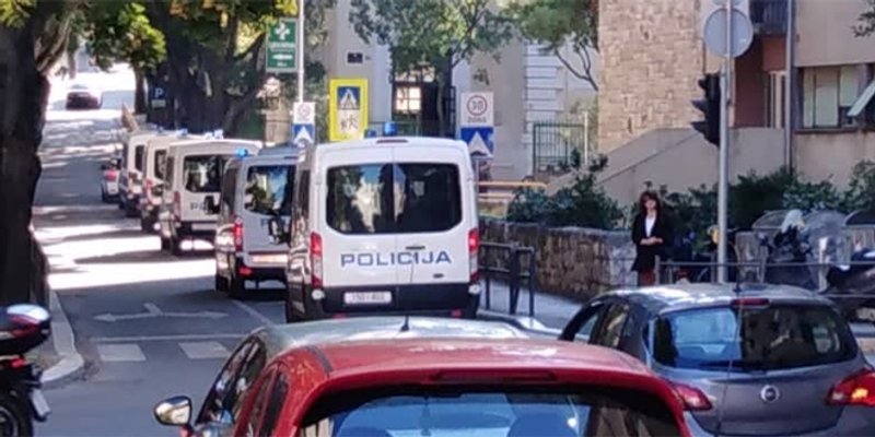 REPREZENTACIJA U SPLITU Počeli incidenti s mađarskim navijačima, policija privela pet osoba