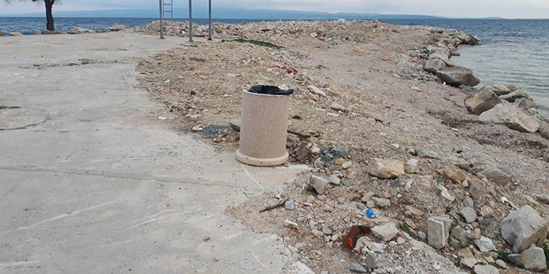 OBOJENA UPITNA ZA LJETO Kaštelet i dalje devastiran, Grad i Županija se ne slažu oko toga tko je odgovoran