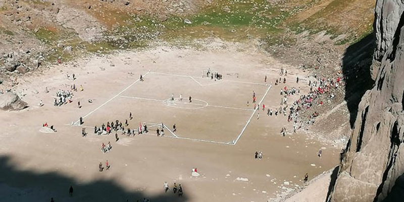 SPEKTAKL NA DNU JEZERA Ovogodišnji okršaj Vilenjaka i Vukodlaka, doznajte tko je pobijedio