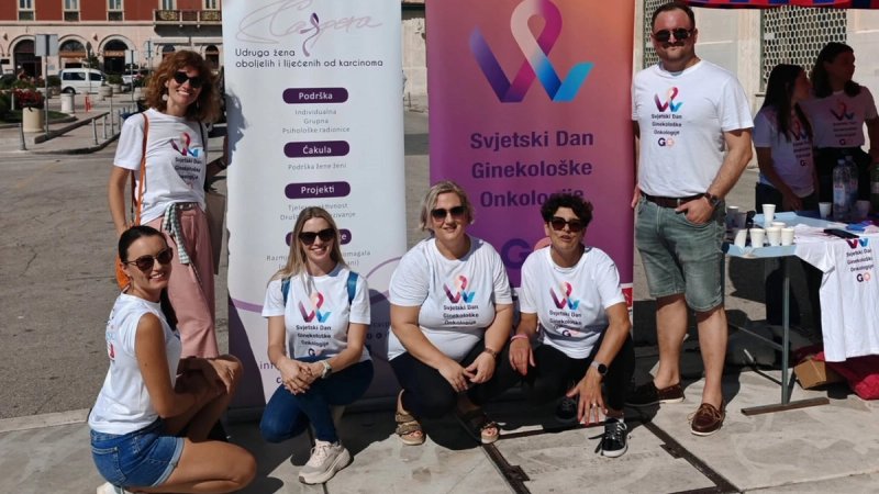 FOTO/VIDEO Na splitskoj Rivi plesom obilježen Svjetski dan ginekološke onkologije