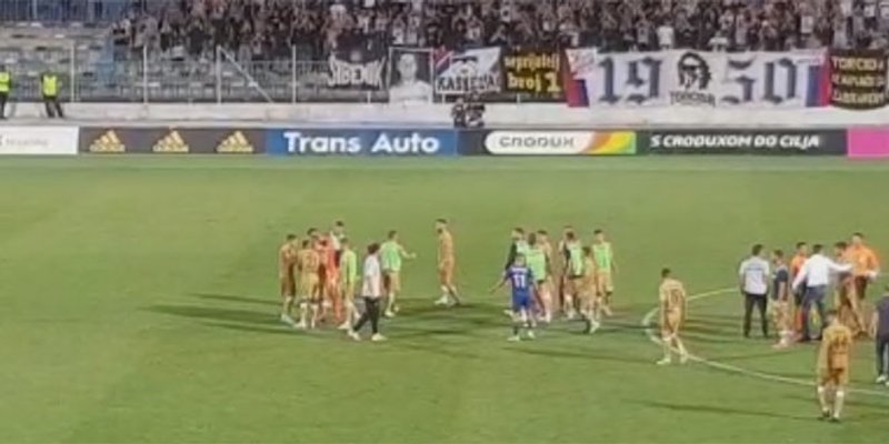 VIDEO: Ljubičić je bio u suzama, suigrači su ga došli utješiti