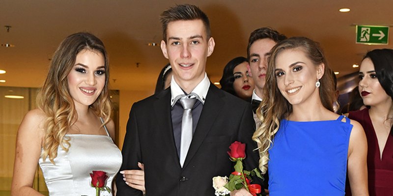 FOTOGALERIJA: Maturalna zabava Zdravstvene škole