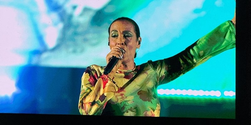 VIDEO Specijalna gošća na Merlinovom koncertu izazvala ovacije