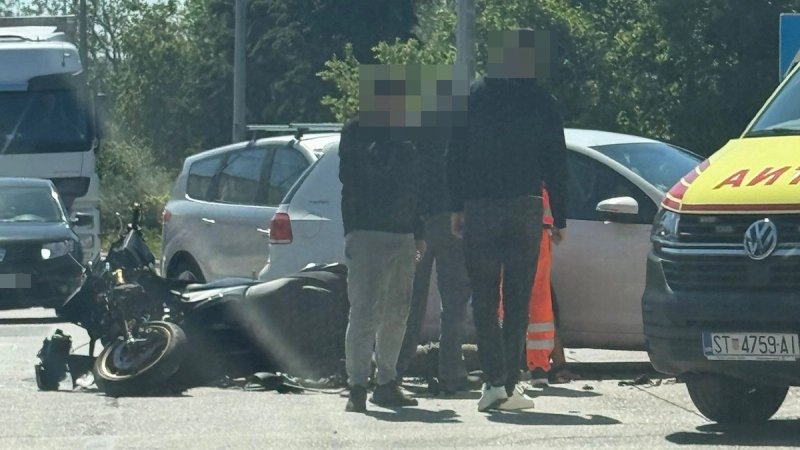 Sudar u Solinu, motociklist prevezen u bolnicu