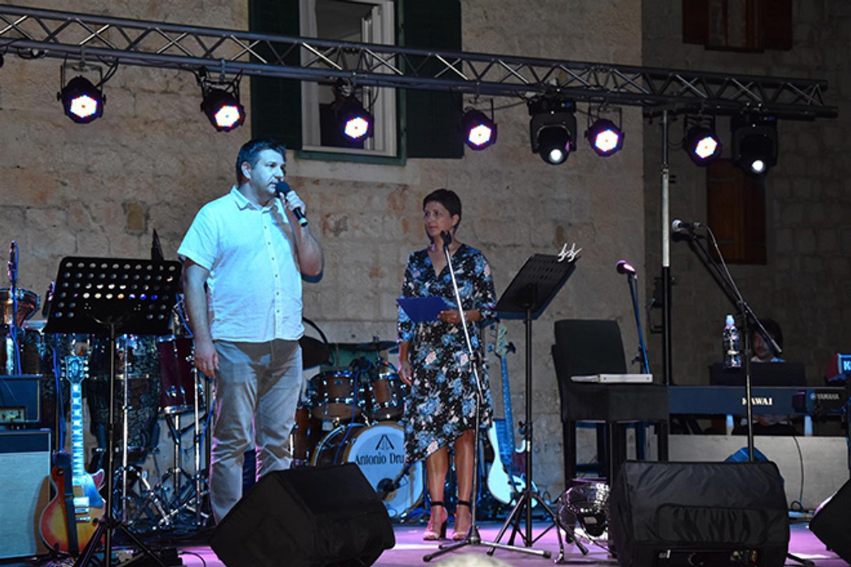 Nastupom Massima otvoreno 22. Kaštelansko kulturno ljeto