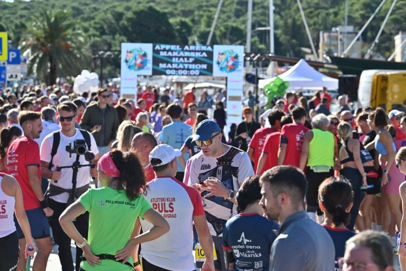 5. izdanje Apfel Arena Makarska Half Marathona okupilo skoro 2000 trkača iz cijelog svijeta