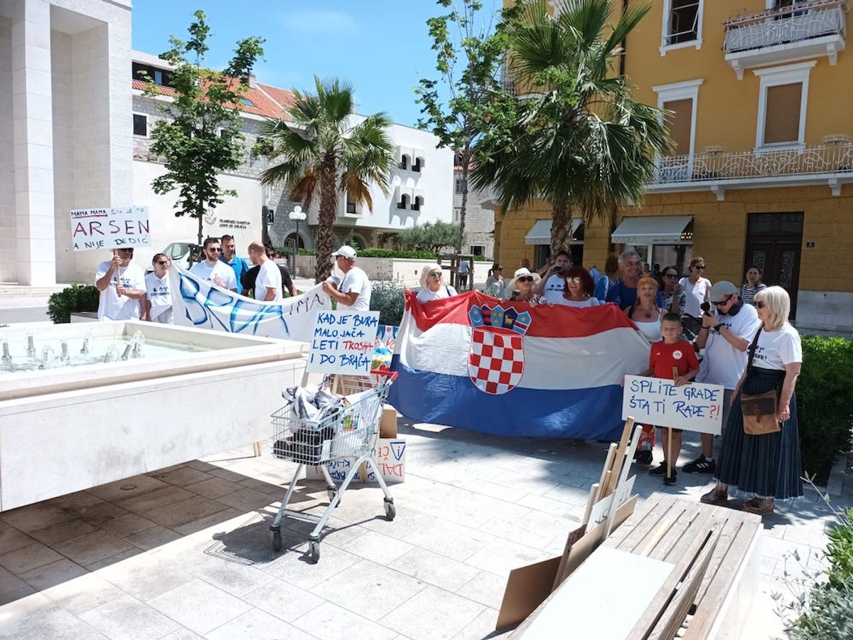 Prosvjed zbog zagađenja | foto: Veljko Martinović