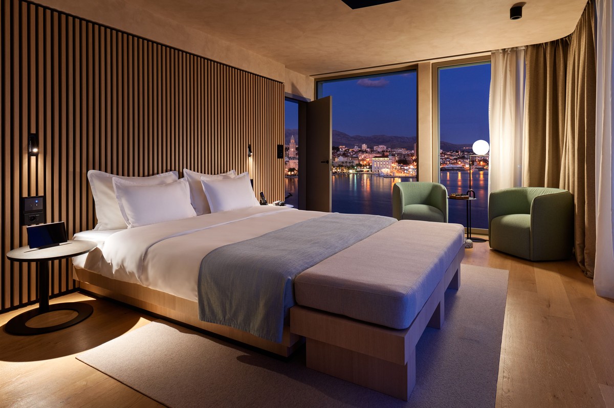 Valentinovo s pogledom na more: Romantični bijeg u Hotelu Ambasador