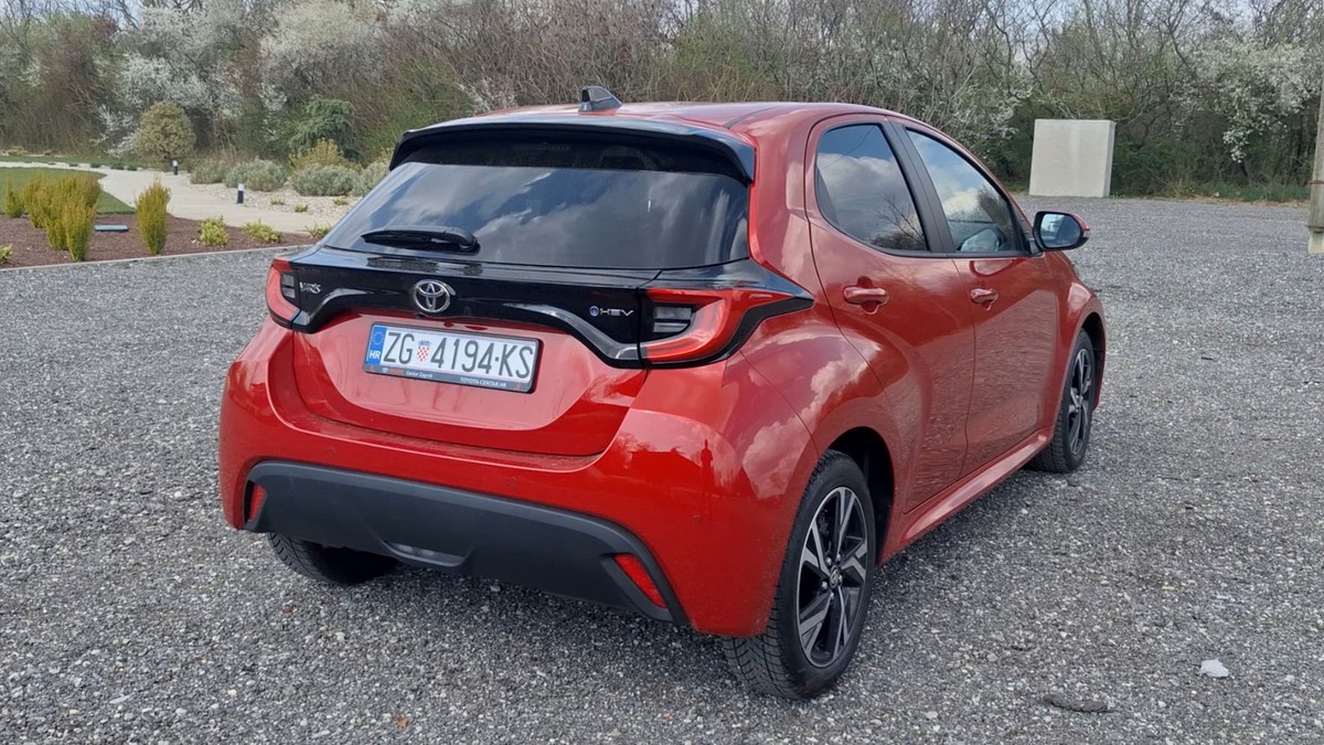 [TEST AUTA] Toyota kompakti – Usporedba modela Aygo X i Yaris