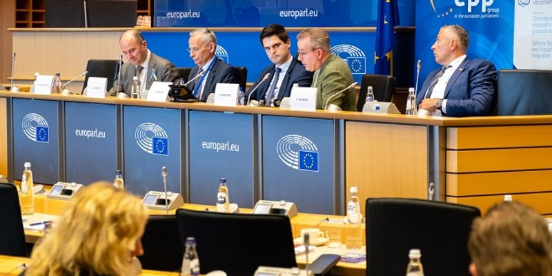 RESSLER U PARLAMENTU 'Hrvatska obrambena industrija jedan je od najuspješnijih izvoznih brendova'