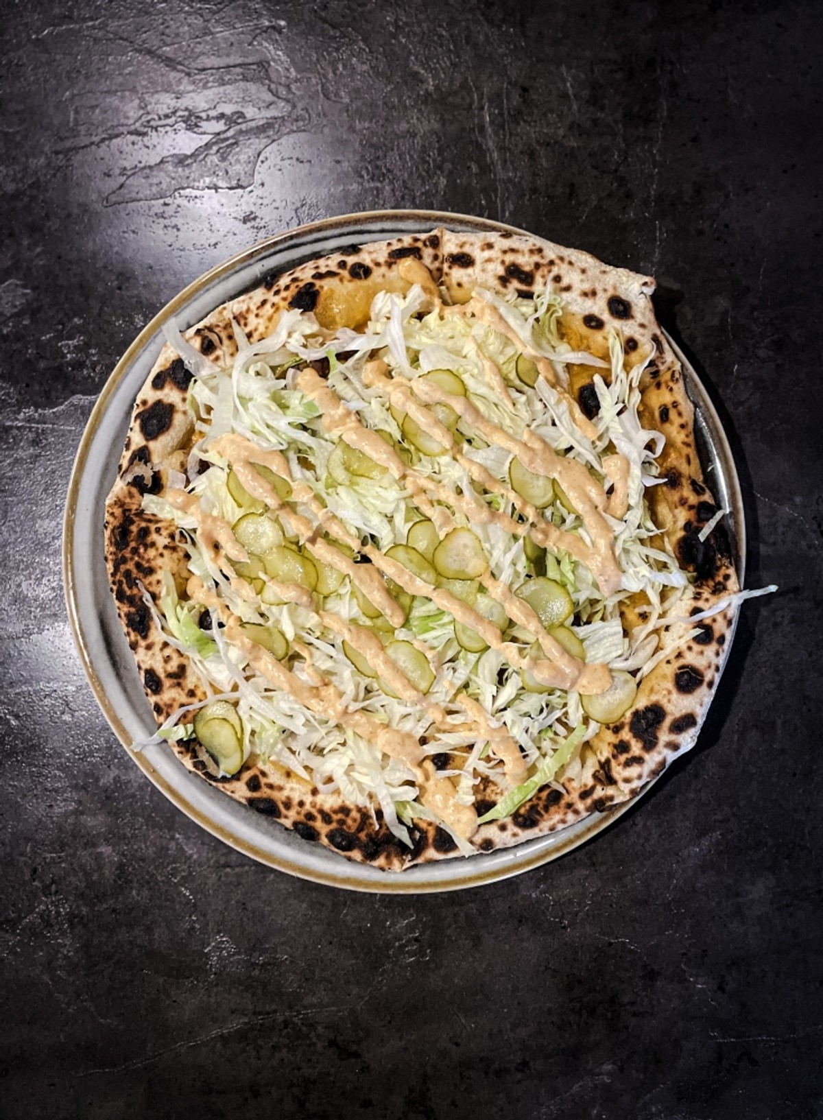 KAVAL Splitska gastro scena bogatija za novi restoran, morate probati njihove napolitanske pizze, burgere, slastice...