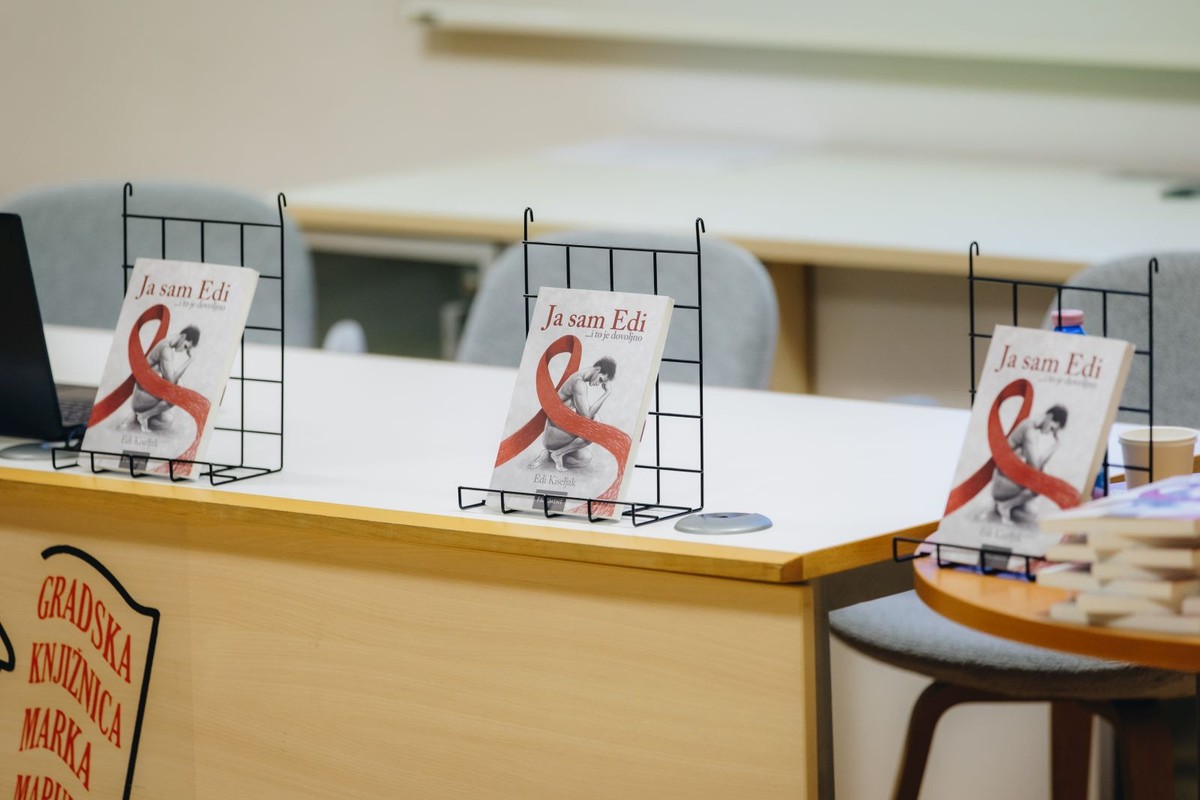 FOTOGALERIJA Emotivna večer Edija Kiseljaka rasplakala publiku