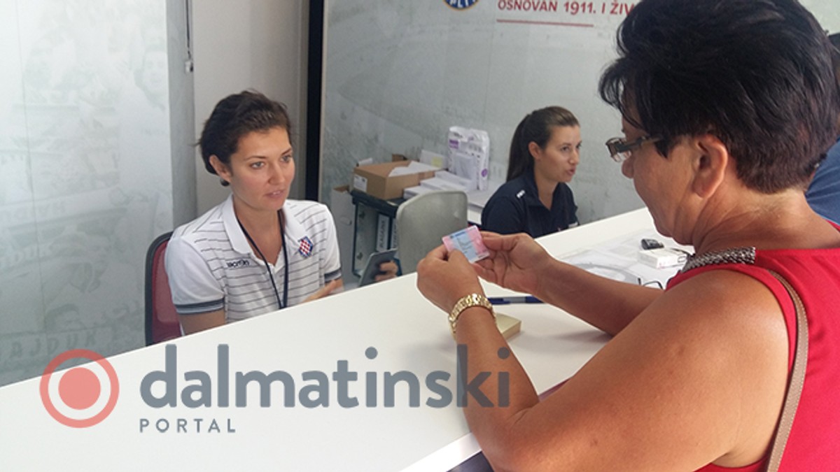 U Hajduk se danas učlanila majka Ivana Rakitića!