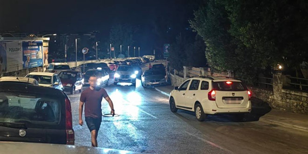 RED NA RIVI Postavit će se stupići zbog taksista