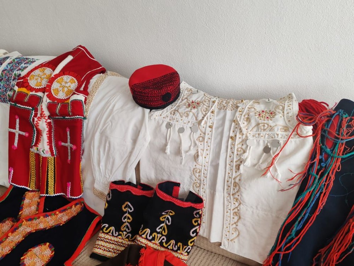 FOTOGALERIJA Bake čuvaju tradiciju izrade nošnji - ponos vrličkog kraja u svakoj niti