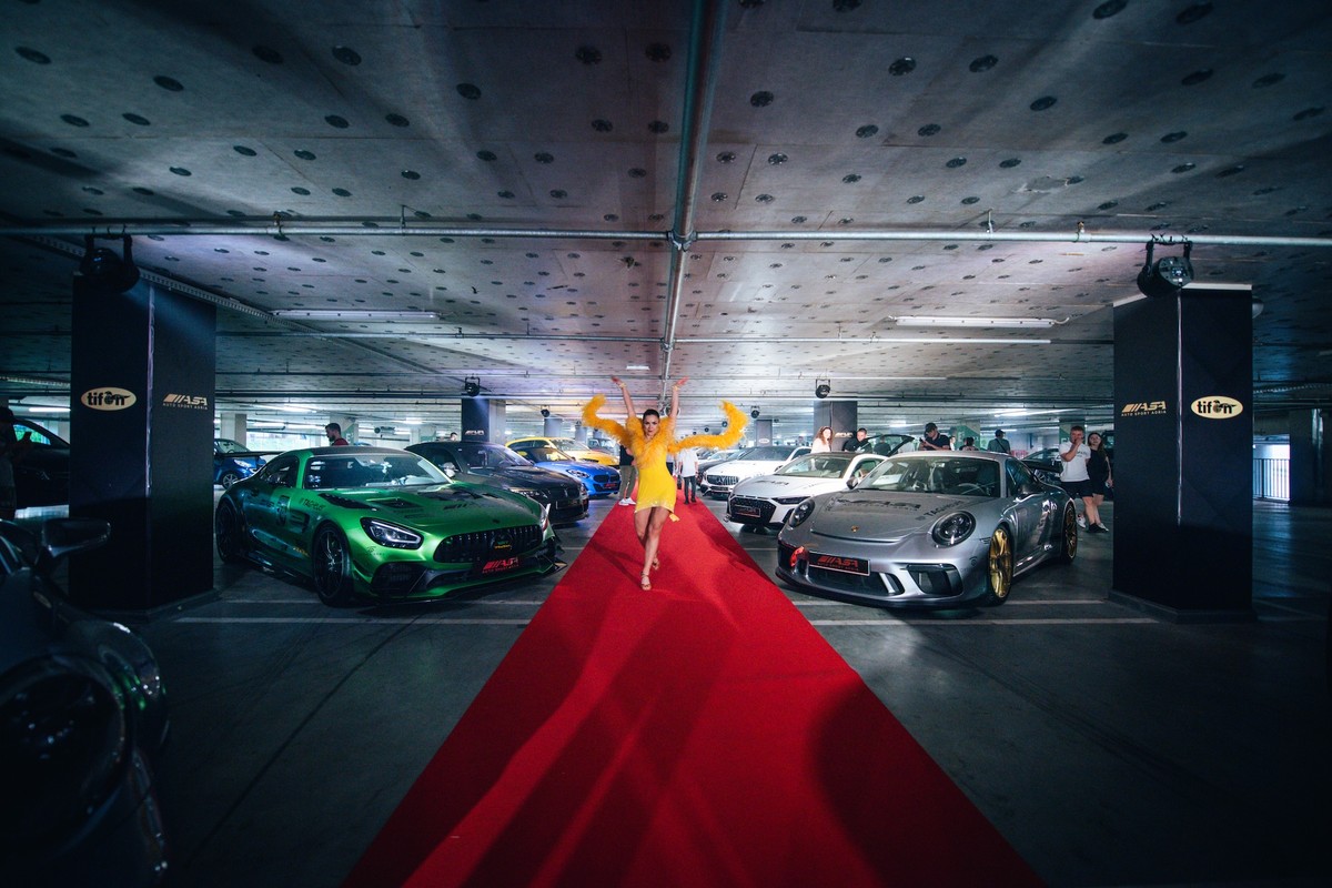 Superautomobili će pod helikopterskom pratnjom protutnjati od Zagreba do Istre