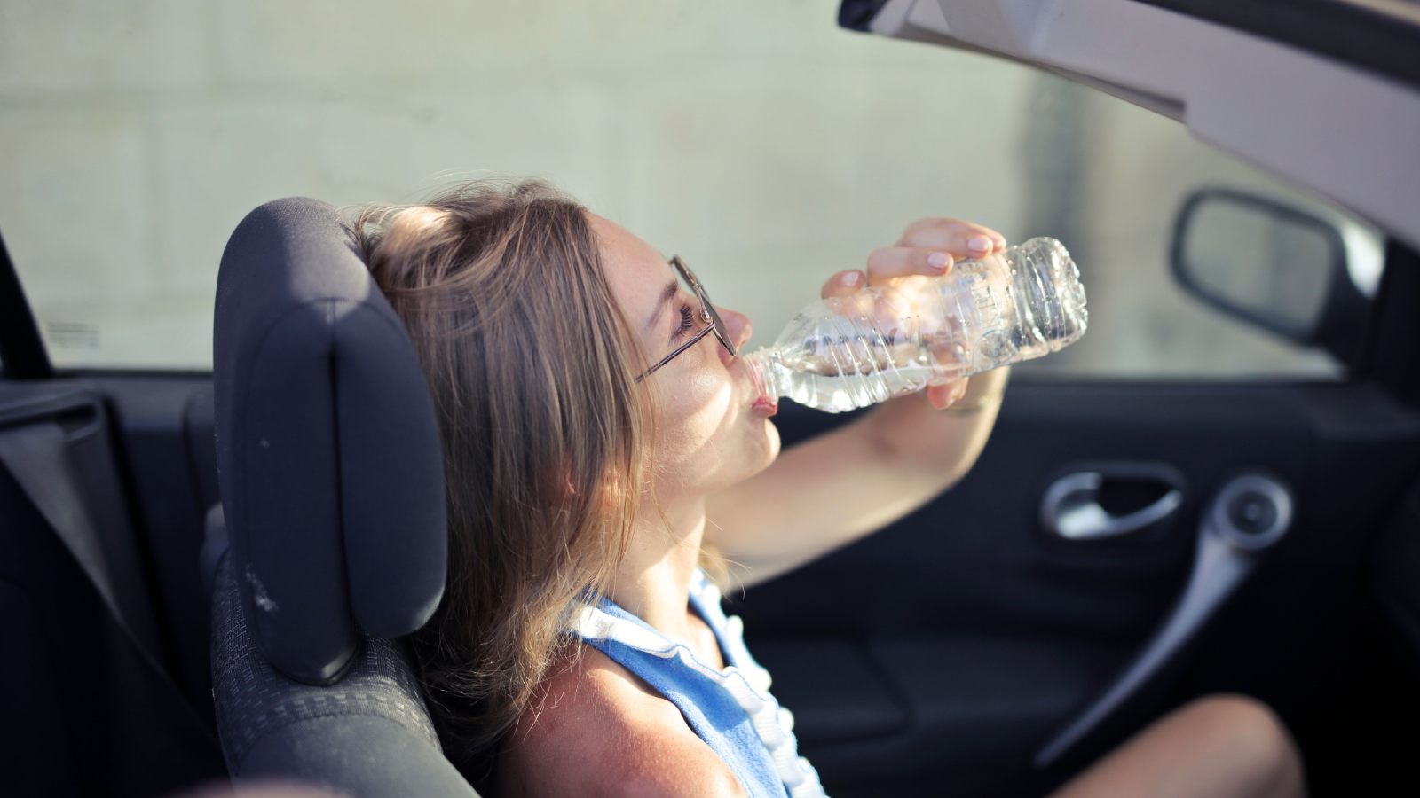 Kako preživjeti prometni kaos i +40 °C bez živciranja? Mali trikovi koji čine veliku razliku