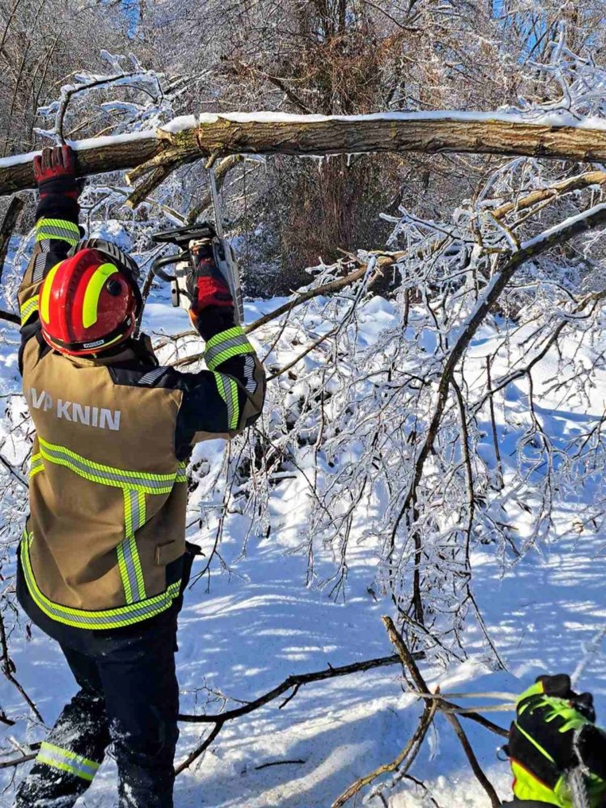 Vatrogasci saniraju posljedice nevremena, najveći angažman zabilježen u jednoj dalmatinskoj županiji i Zagrebu
