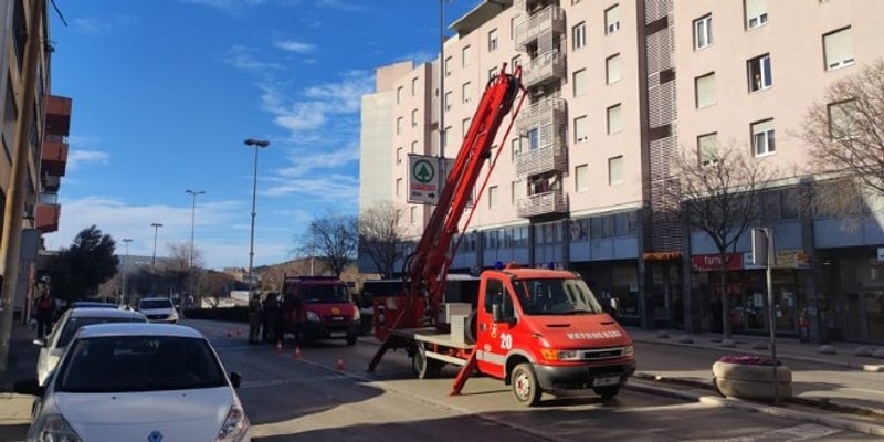 Nastavljeno uklanjanje ilegalnih reklama s rasvjetnih stupova