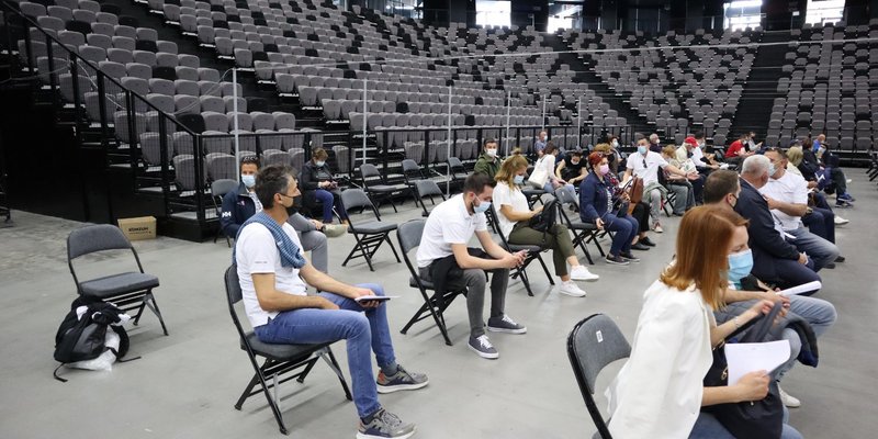 Provjerite što ne biste smjeli konzumirati prije, a što nakon cijepljenja