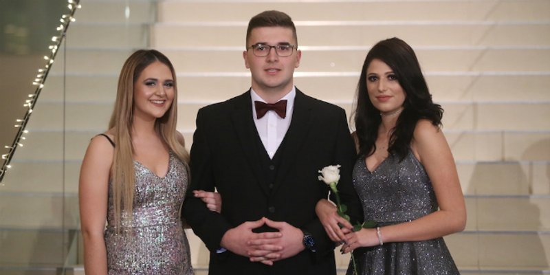 FOTOGALERIJA Maturalni ples Srednje tehničke prometne škole Split