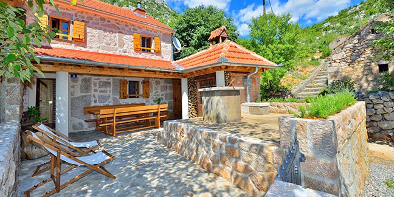 NAJBOLJE OD DALMACIJE: Kamena oaza u prirodi