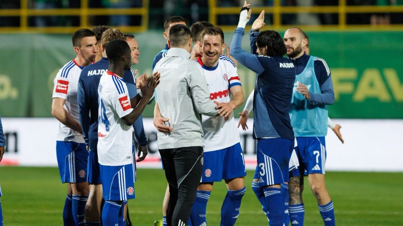 Na kraju sezone mu istječe ugovor s Hajdukom, ali otvorena je mogućnost da ostane