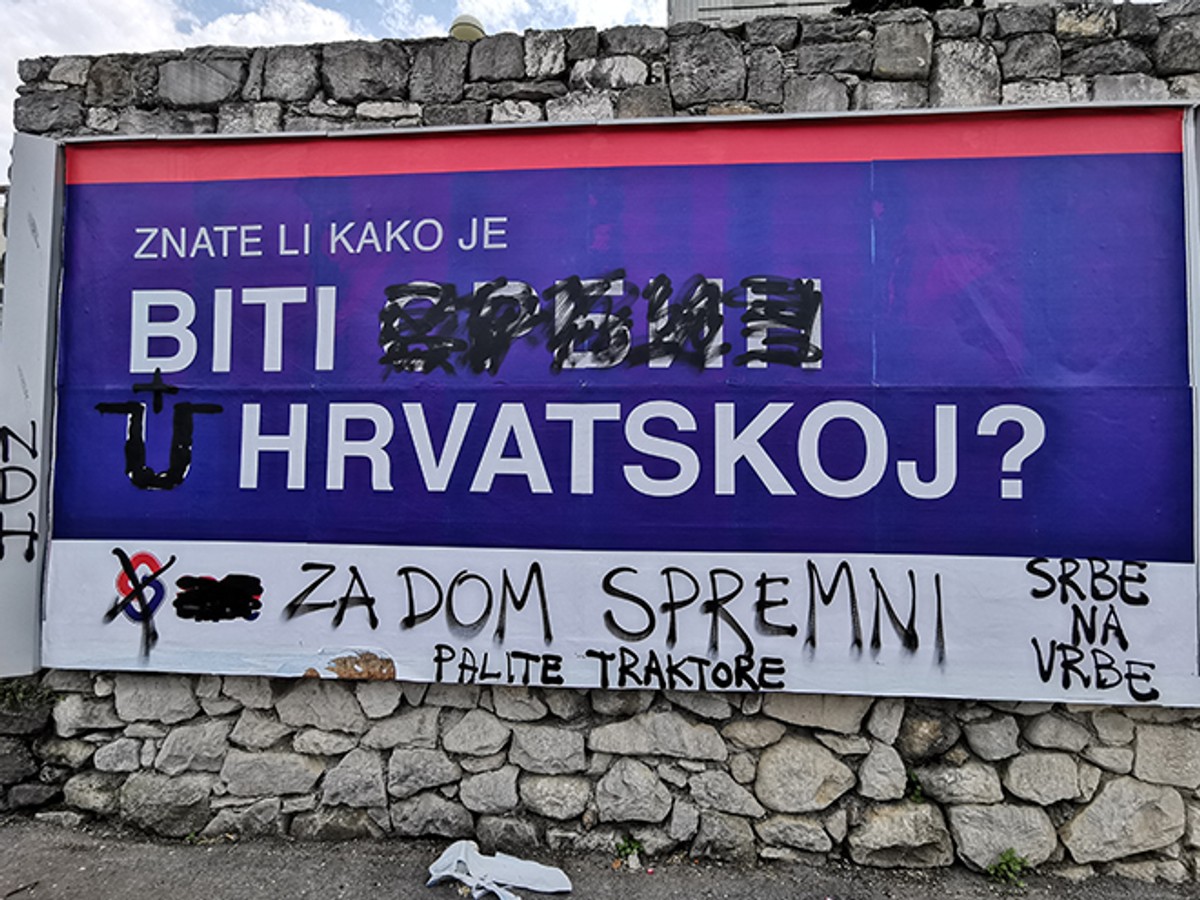ZNATE LI KAKO JE BITI SRBIN U HRVATSKOJ? Plakat SDSS-a u Splitu osvanuo s natpisima NDH, za dom spremni, Srbe na vrbe i palite traktore