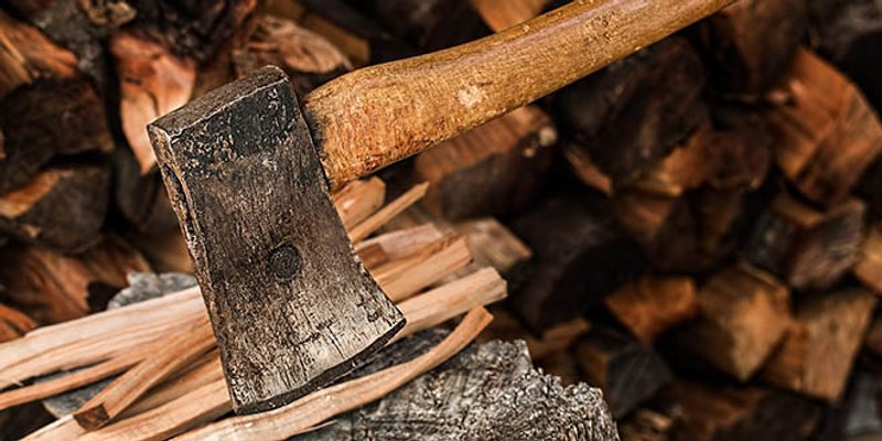 NEVOLJE U KAŠTELIMA Curi prijetio kliještima, bivšoj sjekirom - sudac ga poslao 10 mjeseci u zatvor