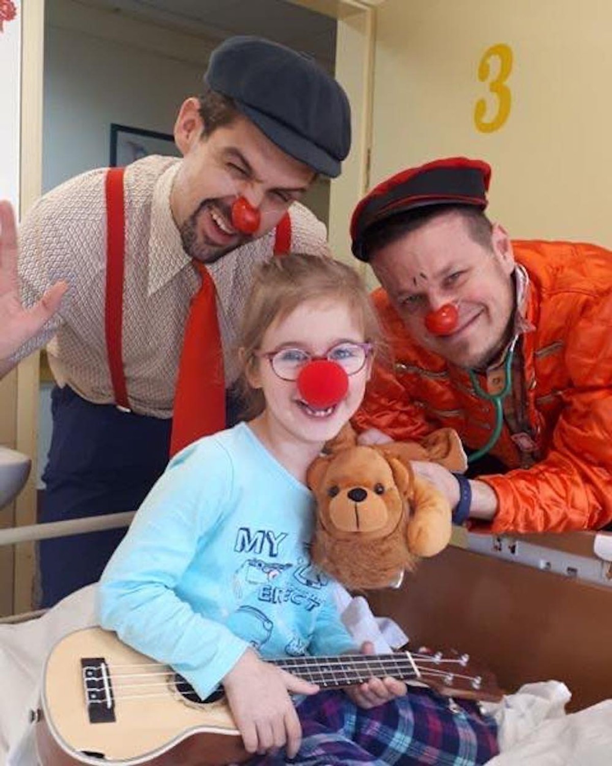 NEDJELJNA ĆAKULA Ivan Baranović: Ujutro sam farmaceut i klaun-doktor, popodne radijski voditelj, a navečer glumac