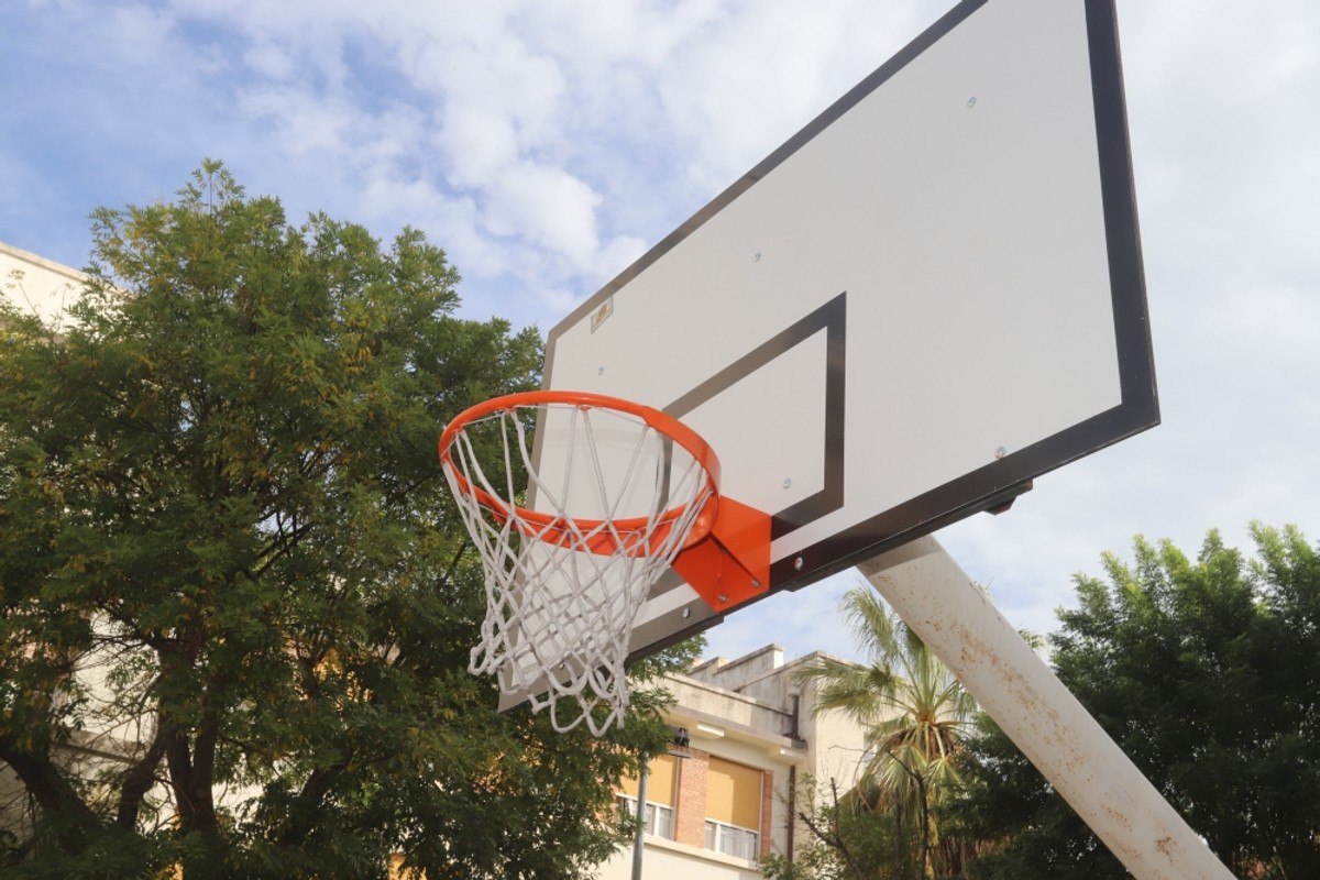 GRADSKI KOTAR GRAD Najstarija škola u Splitu nema adekvatno uređeno igralište 