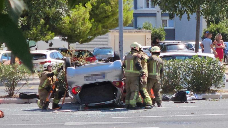 TEŠKA NESREĆA U SPLITU Auto završilo na krovu, jedna osoba poginula