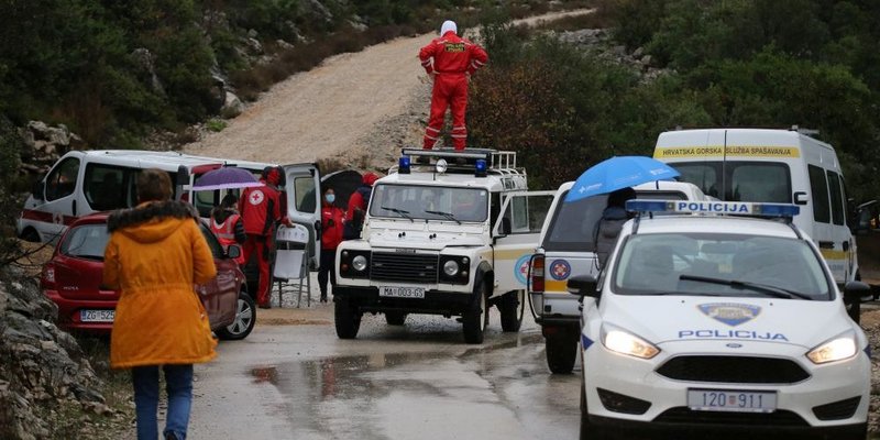 FOTO/VIDEO: VODA SE NE SMIRUJE U Kokorićima kraj Vrgorca sve više obitelji napušta dom
