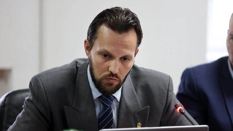 BAŠIĆ O OPTUŽNICI Neovlašteni pristup ili krađa, ima li razlike?