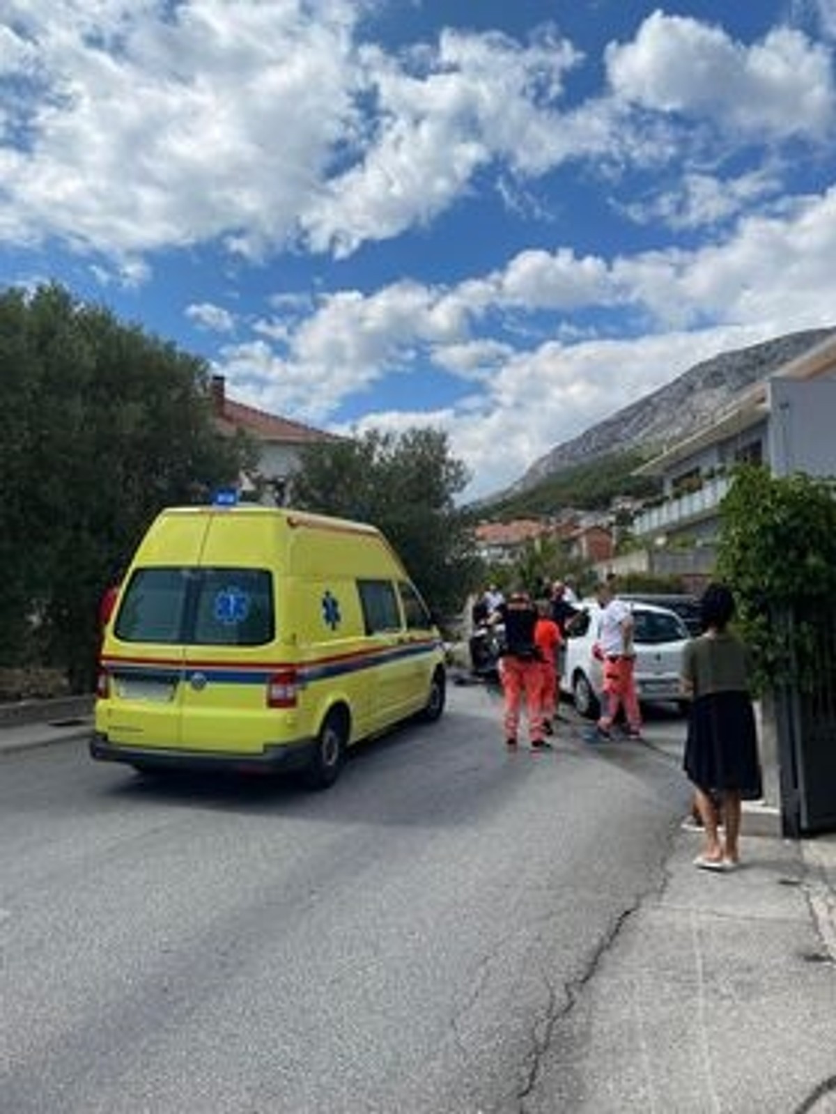 PROMETNA NESREĆA U SOLINU Sudarila se dva automobila