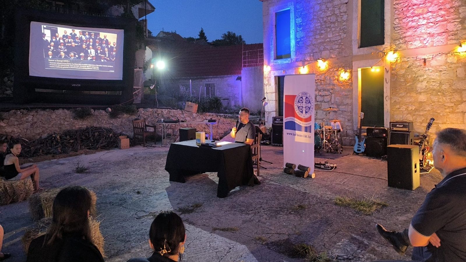  IV. LUDRUM Stoljetne veze Lovreća s Europom
